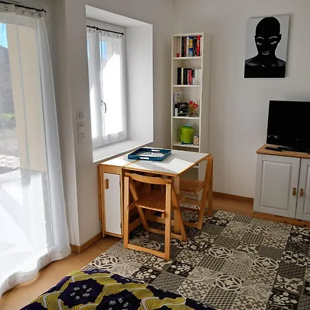 2 D'hotes Chante-coucou Bed & Breakfast